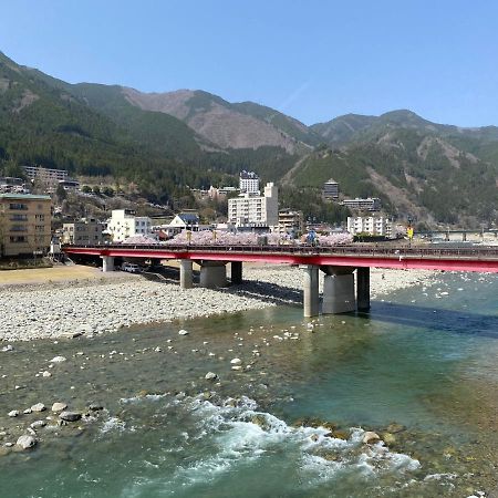 花緑里-Hanamidori-乙原のやど 岐阜下呂温泉郡上飛騨金山湖畔リゾート Gujō Extérieur photo